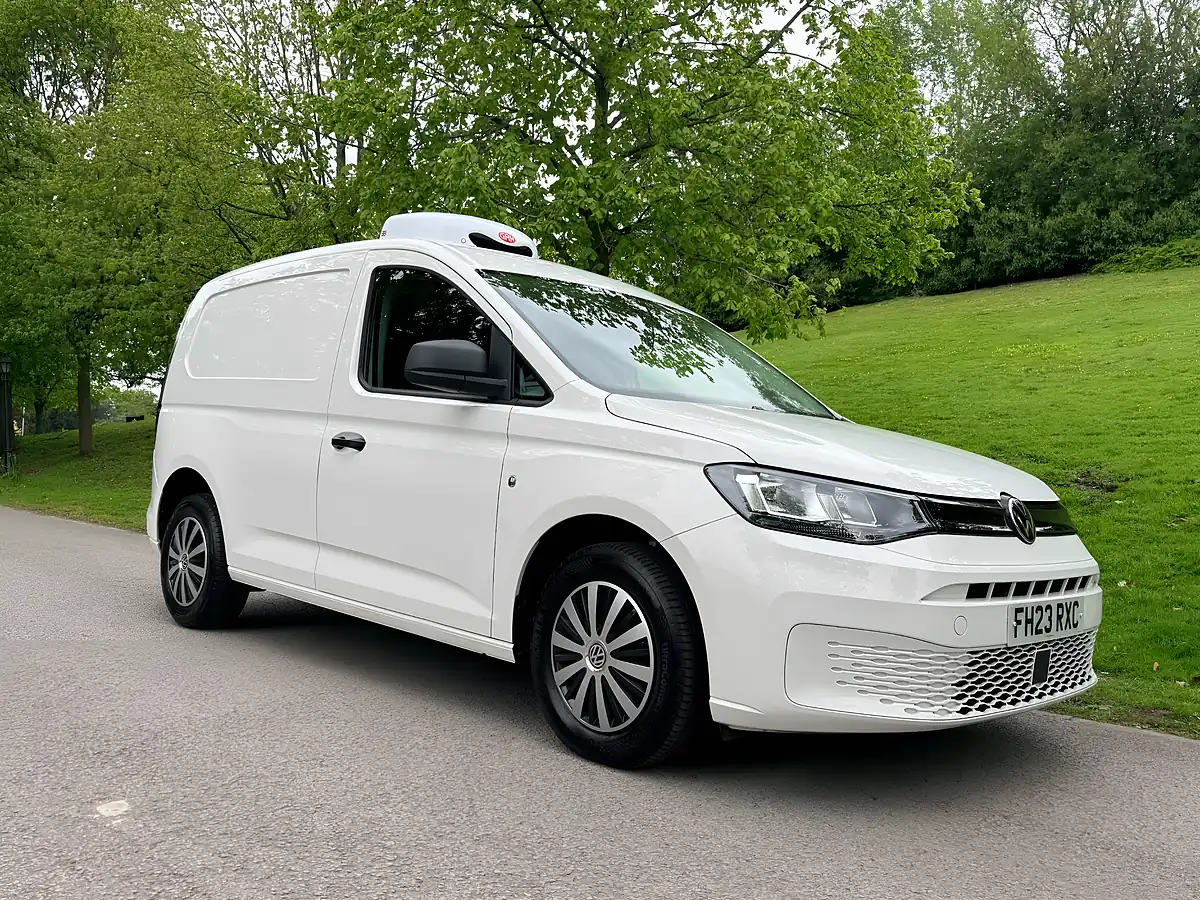 Used 2023 Volkswagen Caddy Commerce Plus White - Interior and Exterior details 2
