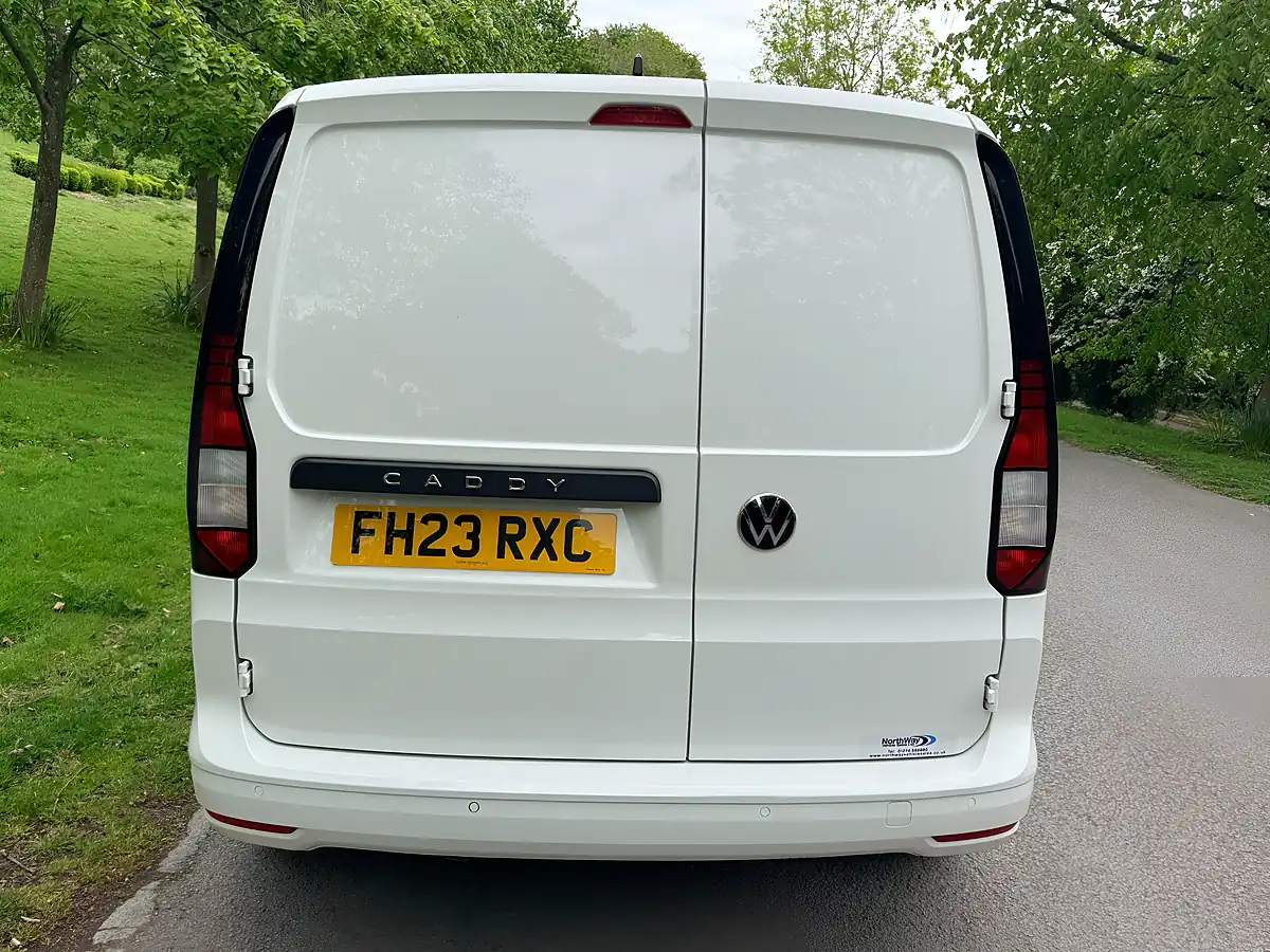 Used 2023 Volkswagen Caddy Commerce Plus White - Interior and Exterior details 8
