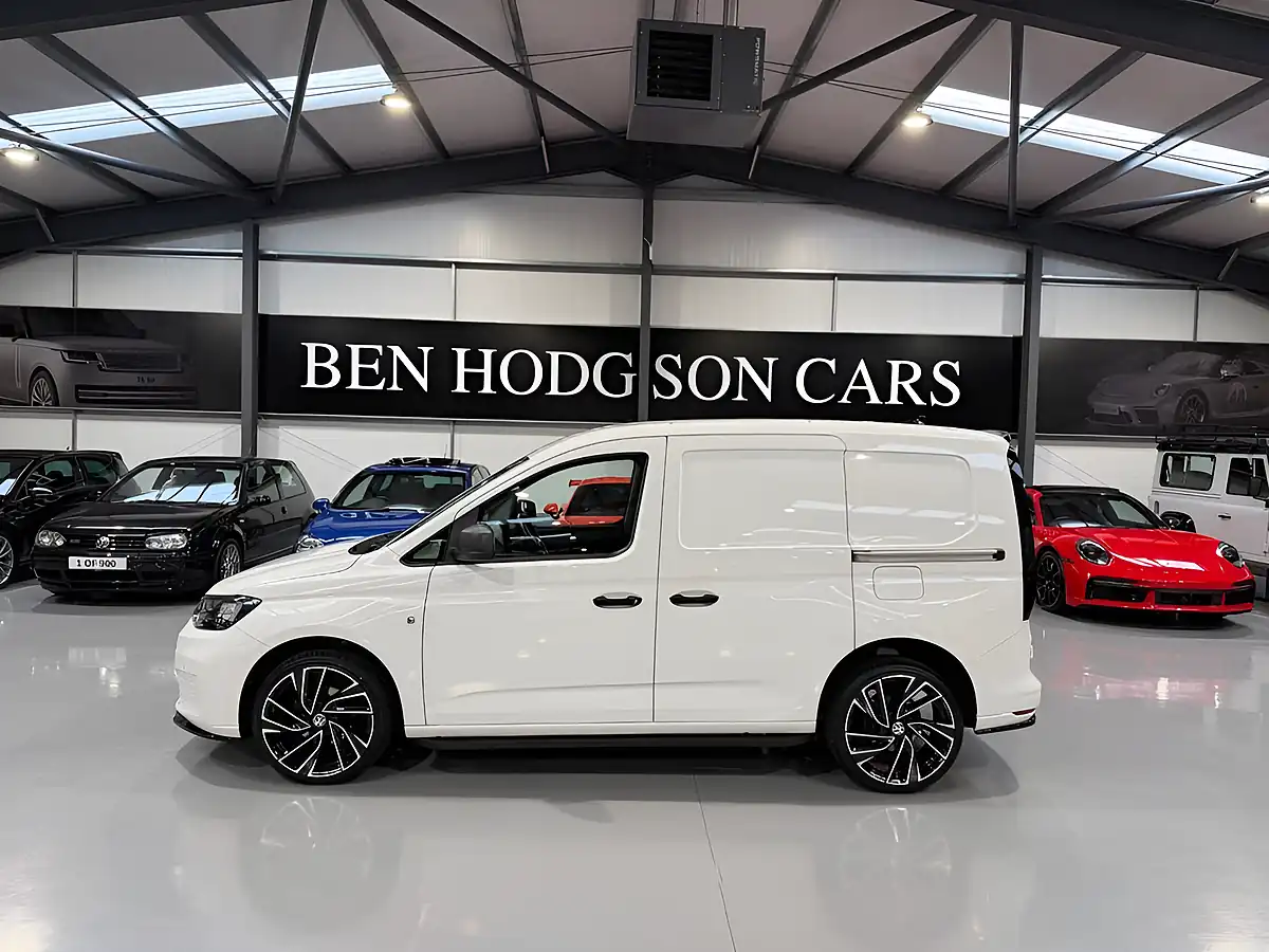 Used 2023 Volkswagen Caddy Commerce Plus White - Interior and Exterior details 2