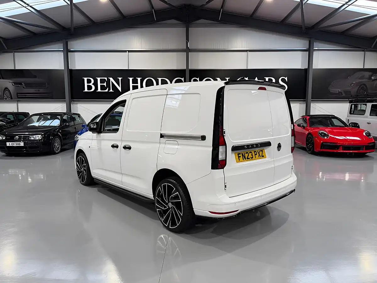 Used 2023 Volkswagen Caddy Commerce Plus White - Interior and Exterior details 3