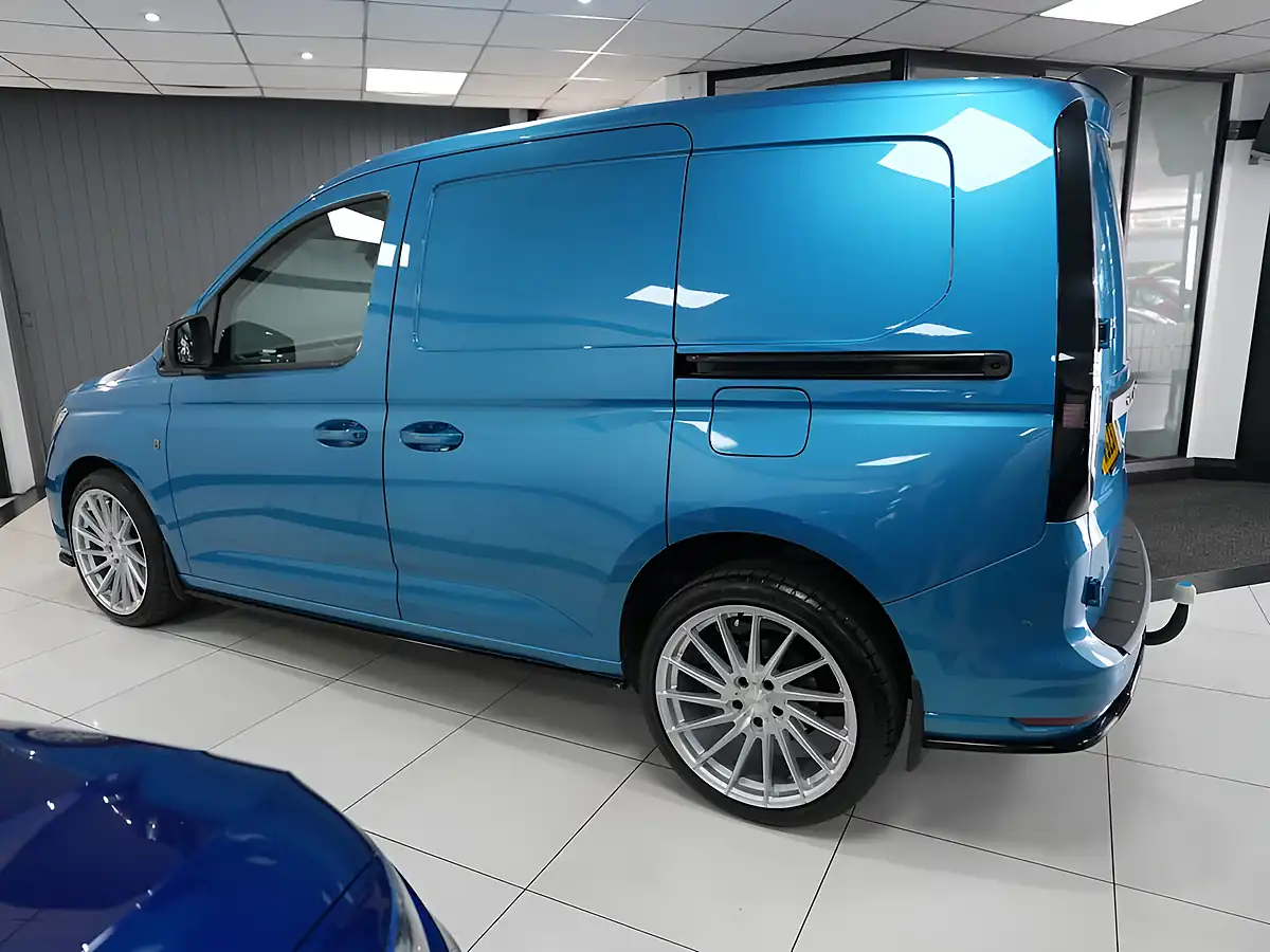 Used 2023 Volkswagen Caddy Commerce Pro Costa Azul Metallic - Interior and Exterior details 7