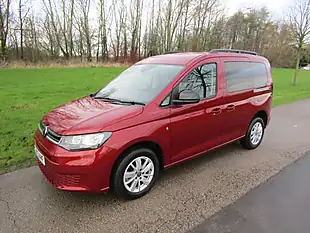 Used 2023 Volkswagen Caddy Life Swb Red - Interior and Exterior details 3