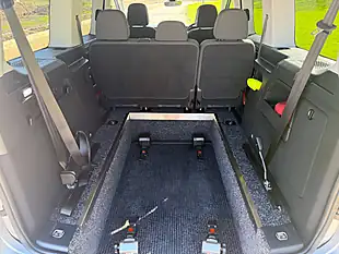 Used 2023 Volkswagen Caddy Maxi Life Silver - Interior and Exterior details 7