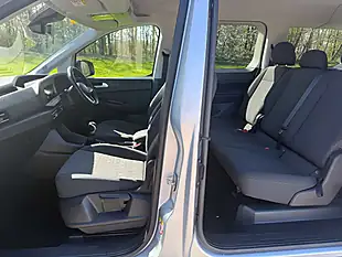 Used 2023 Volkswagen Caddy Maxi Life Silver - Interior and Exterior details 9