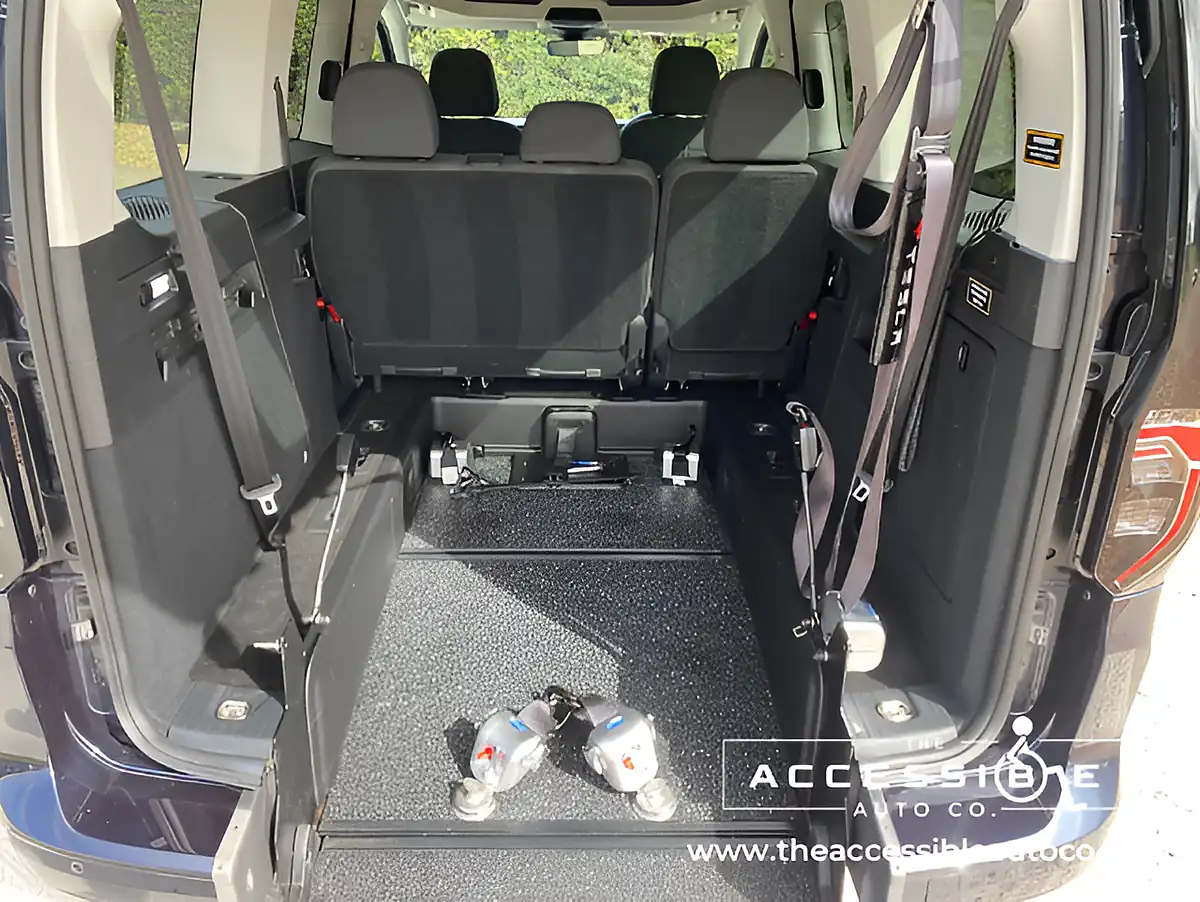 Used 2023 Volkswagen Caddy Maxi Life Vista Plus Brand New Shape Blue - Interior and Exterior details 10