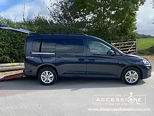 Used 2023 Volkswagen Caddy Maxi Life Vista Plus Brand New Shape Blue - Interior and Exterior details 6