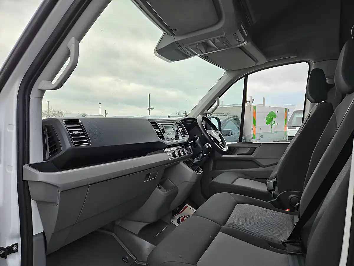 Used 2023 Volkswagen Crafter C35 Startline White - Interior and Exterior details 11