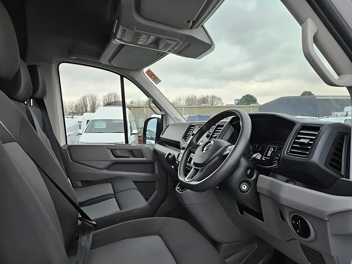 Used 2023 Volkswagen Crafter C35 Startline White - Interior and Exterior details 12