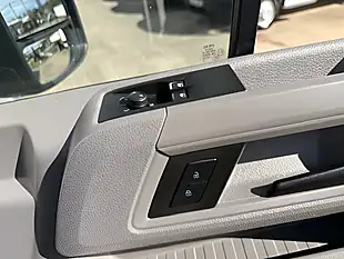 Used 2023 Volkswagen Crafter CR35 Trendline White - Interior and Exterior details 16