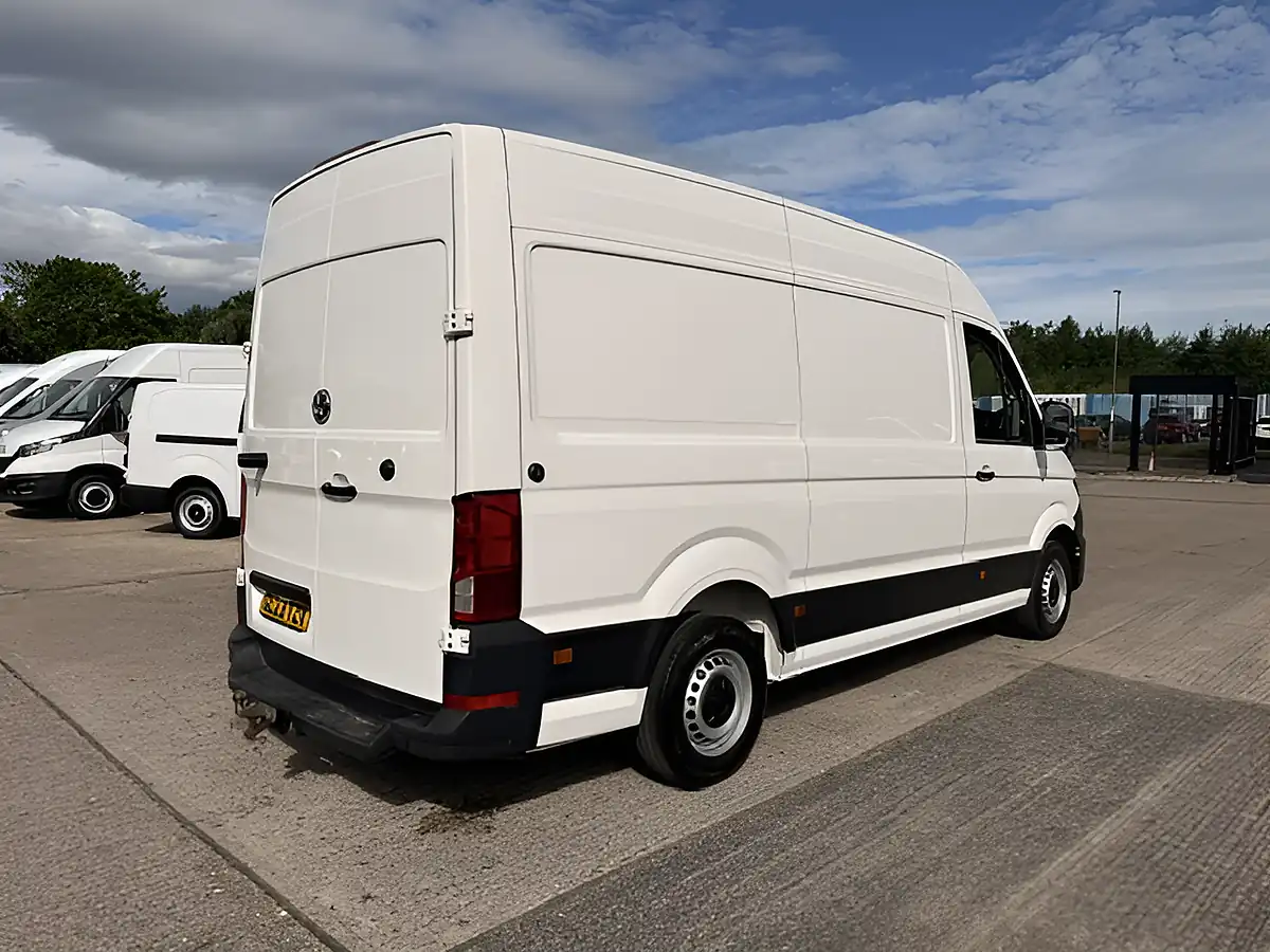 Used 2023 Volkswagen Crafter CR35 Trendline White - Interior and Exterior details 3