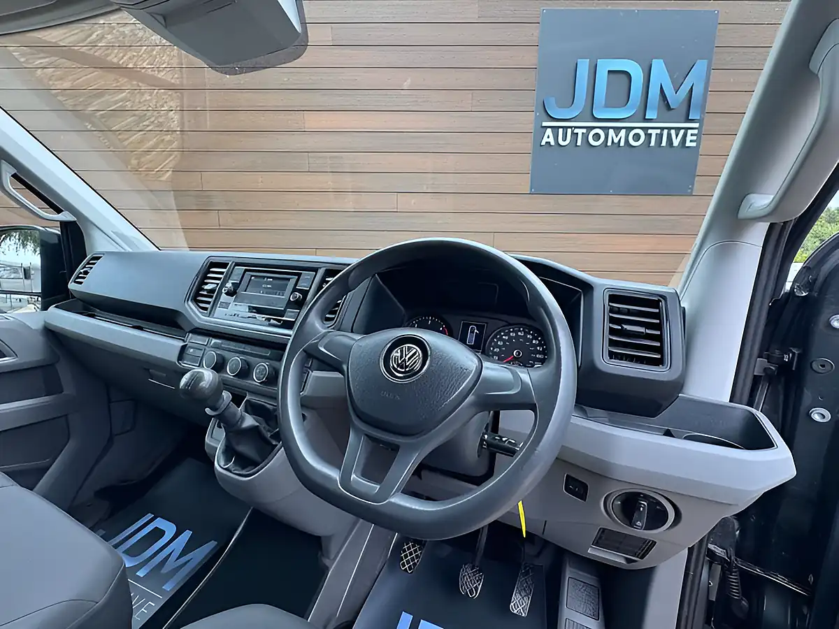 Used 2023 Volkswagen Crafter Startline Grey - Interior and Exterior details 17