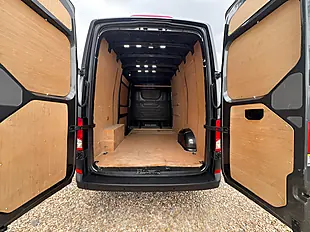 Used 2023 Volkswagen Crafter Startline Grey - Interior and Exterior details 5