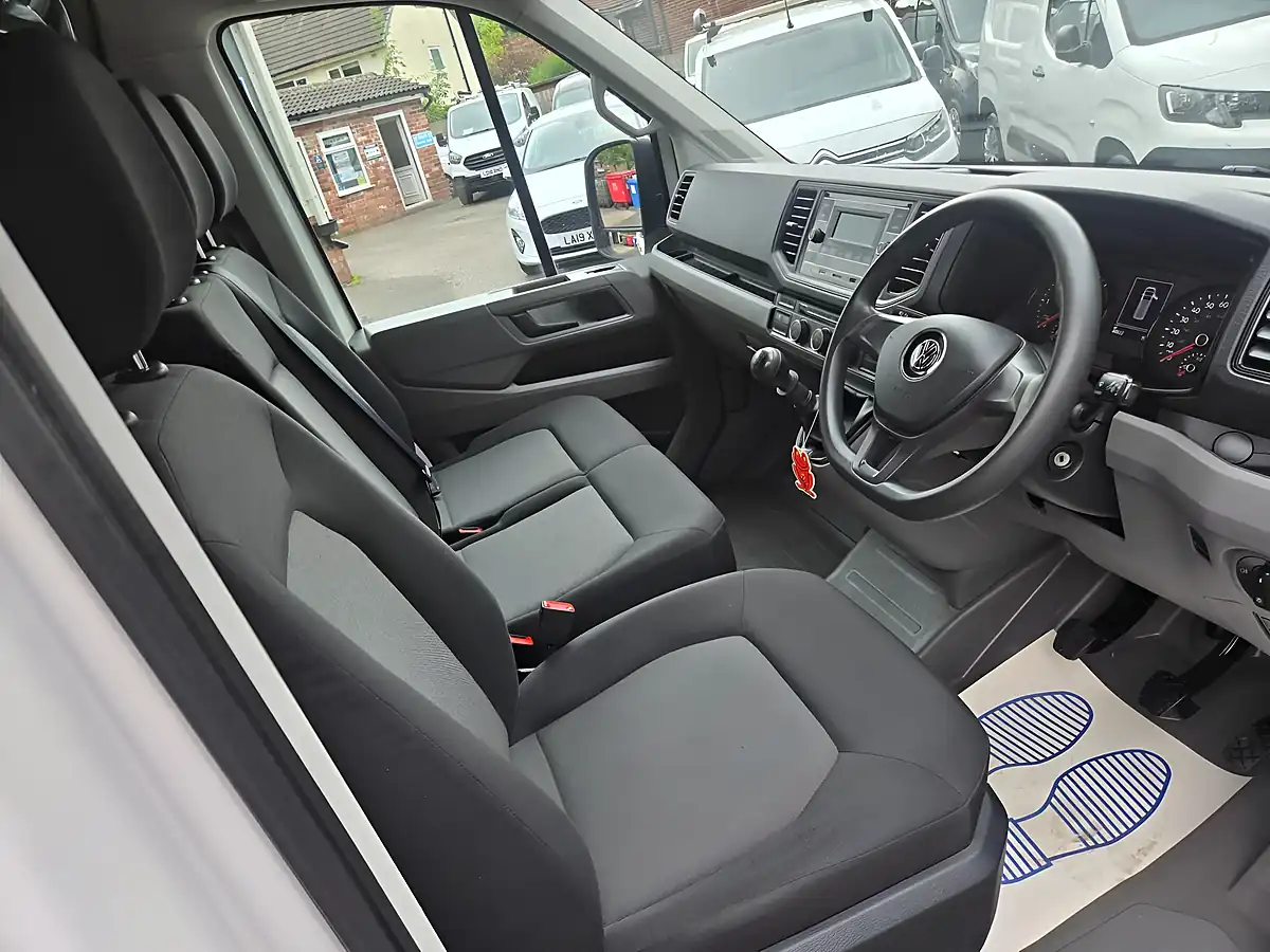 Used 2023 Volkswagen Crafter Startline High Roof White - Interior and Exterior details 14