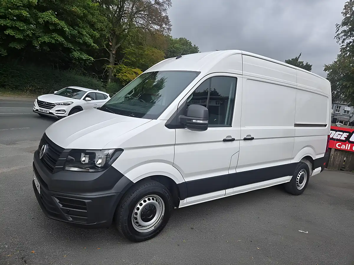 Used 2023 Volkswagen Crafter Startline High Roof White - Interior and Exterior details 3