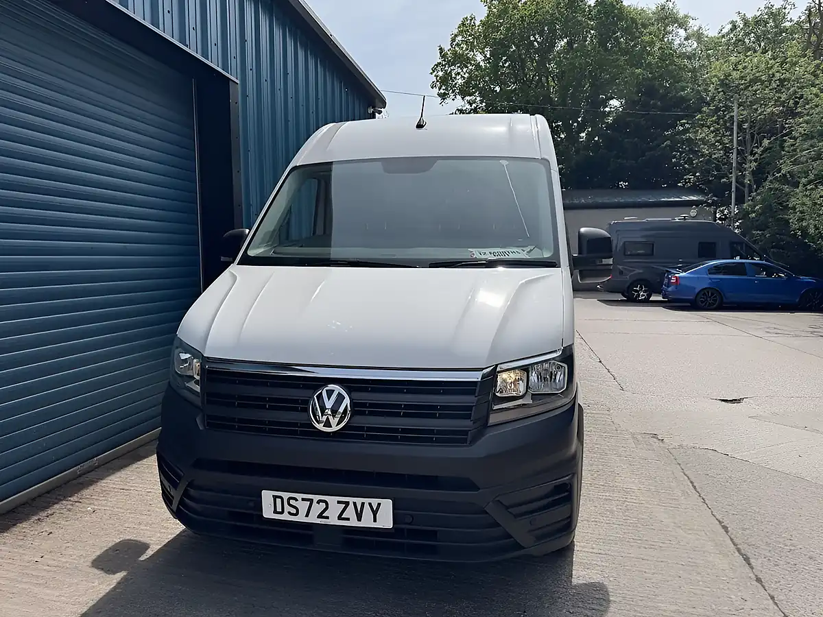 Used 2023 Volkswagen Crafter Startline White - Interior and Exterior details 10