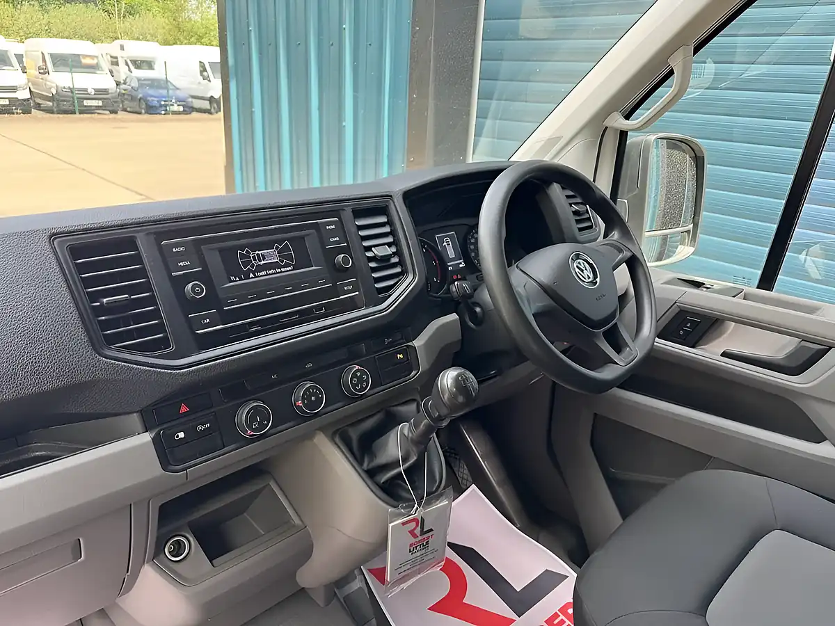 Used 2023 Volkswagen Crafter Startline White - Interior and Exterior details 12