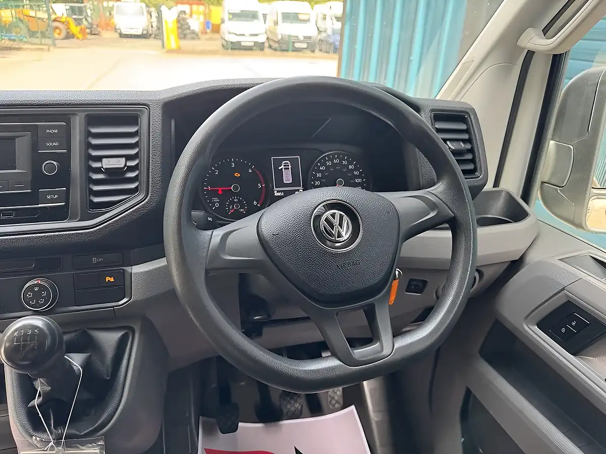 Used 2023 Volkswagen Crafter Startline White - Interior and Exterior details 15