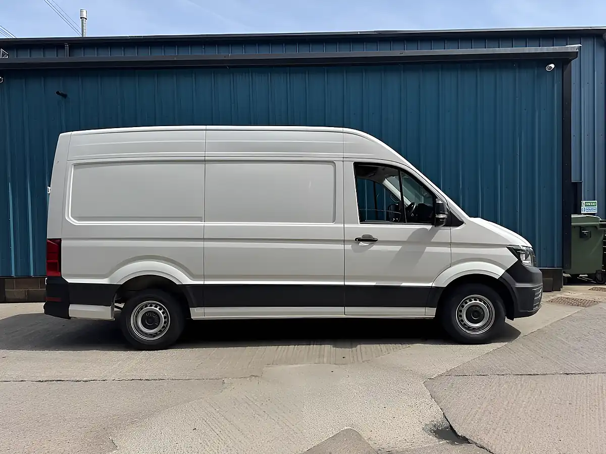 Used 2023 Volkswagen Crafter Startline White - Interior and Exterior details 5