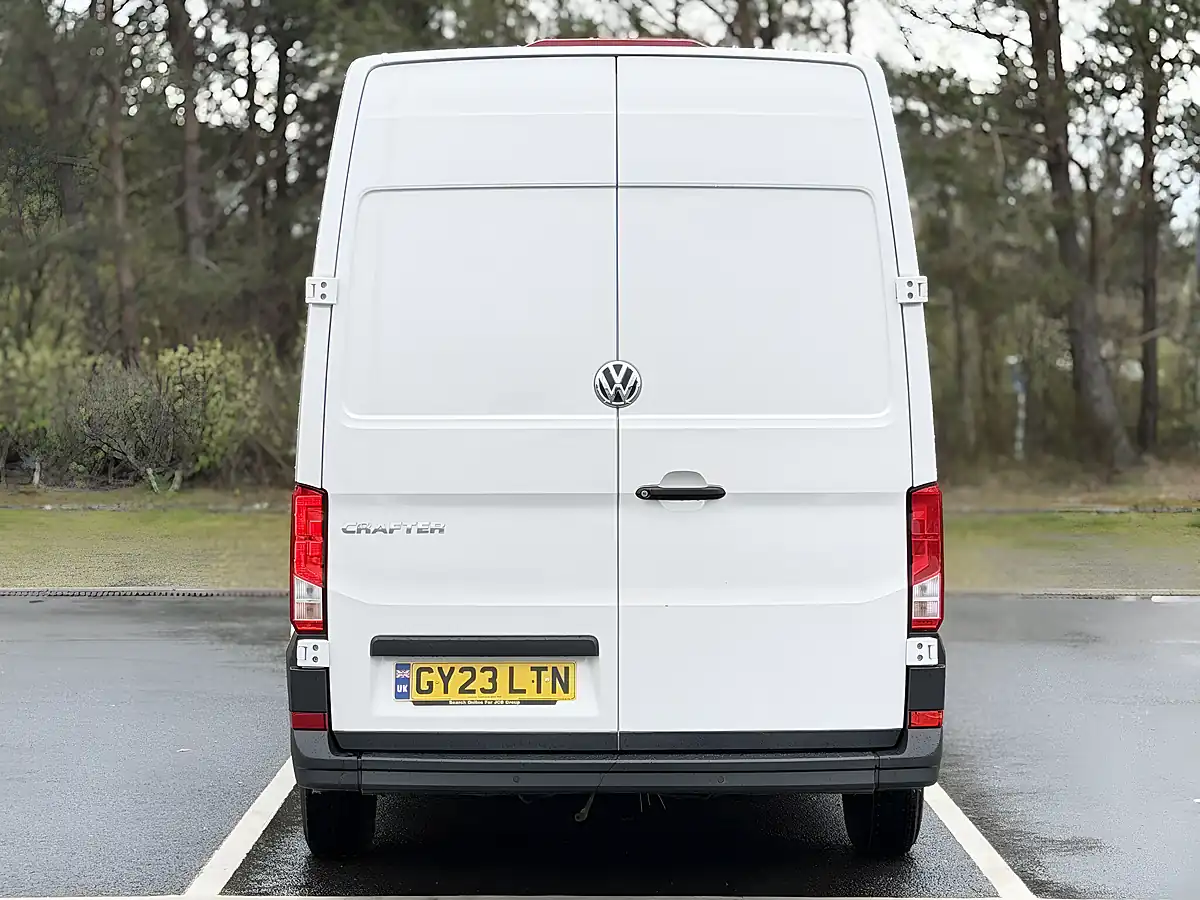 Used 2023 Volkswagen Crafter Startline White - Interior and Exterior details 12
