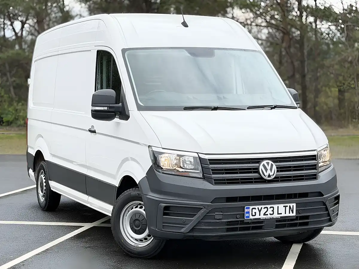 Used 2023 Volkswagen Crafter Startline White - Interior and Exterior details 8