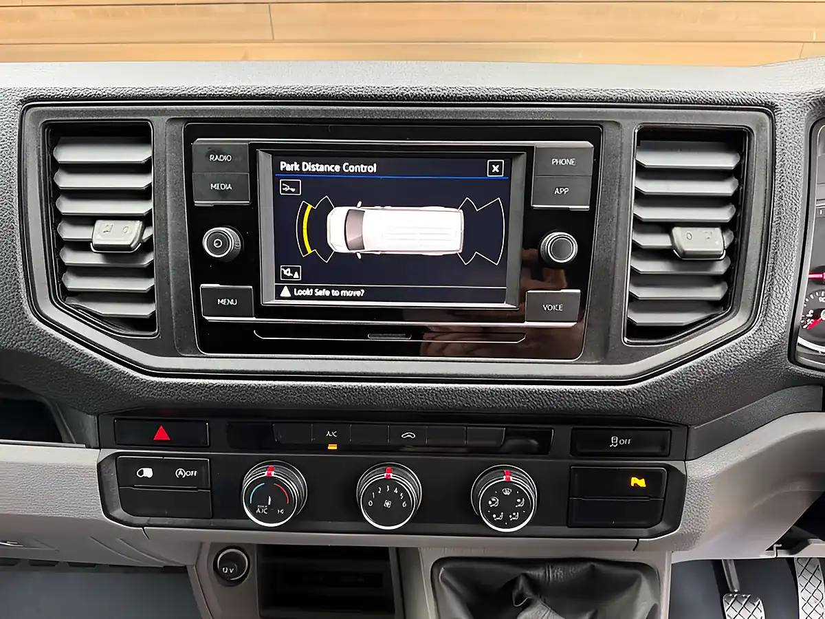 Used 2023 Volkswagen Crafter Trendline Grey - Interior and Exterior details 17