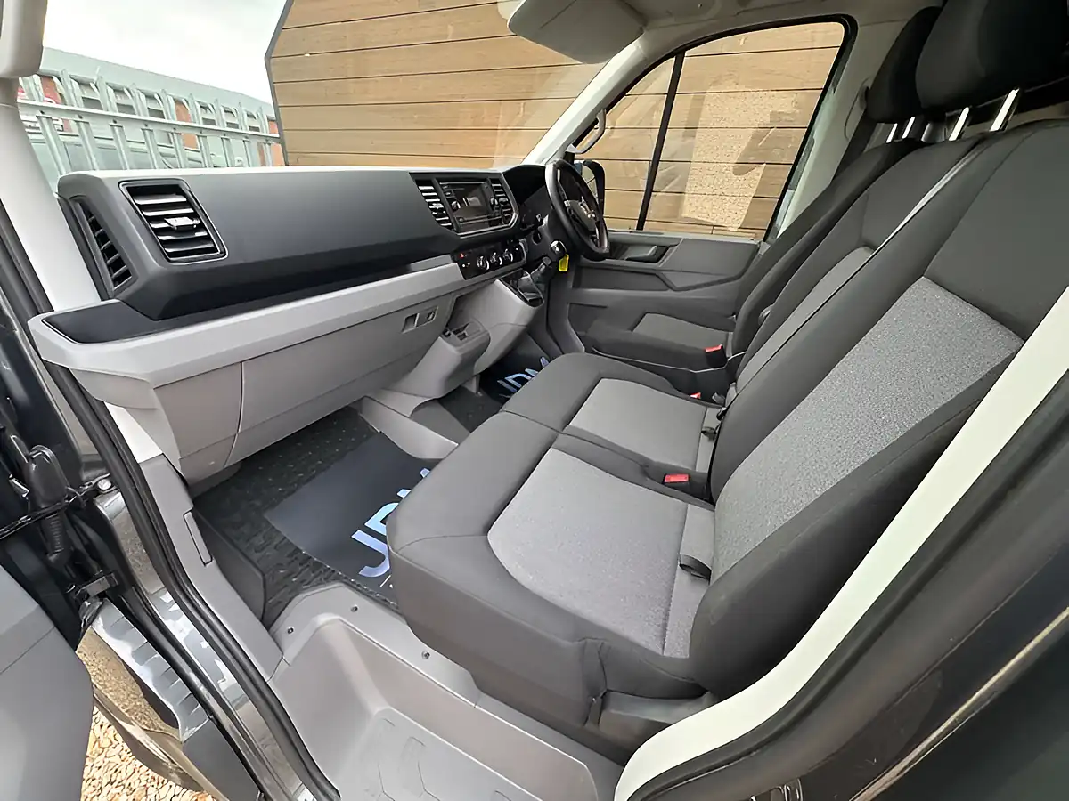 Used 2023 Volkswagen Crafter Trendline Grey - Interior and Exterior details 19