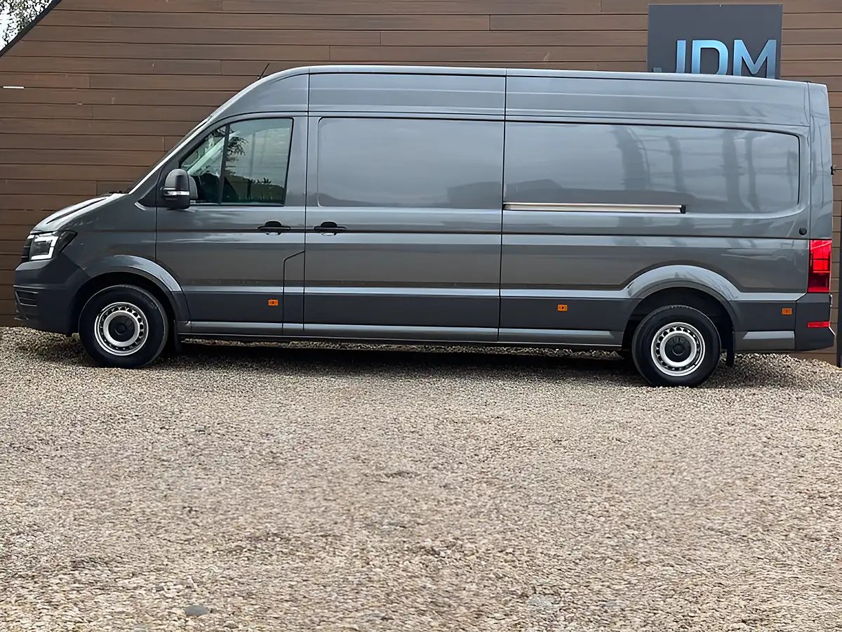 Used 2023 Volkswagen Crafter Trendline Grey - Interior and Exterior details 7