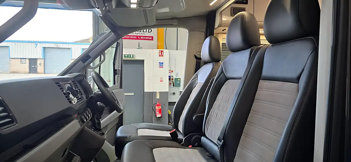 Used 2023 Volkswagen Crafter Trendline Grey - Interior and Exterior details 17