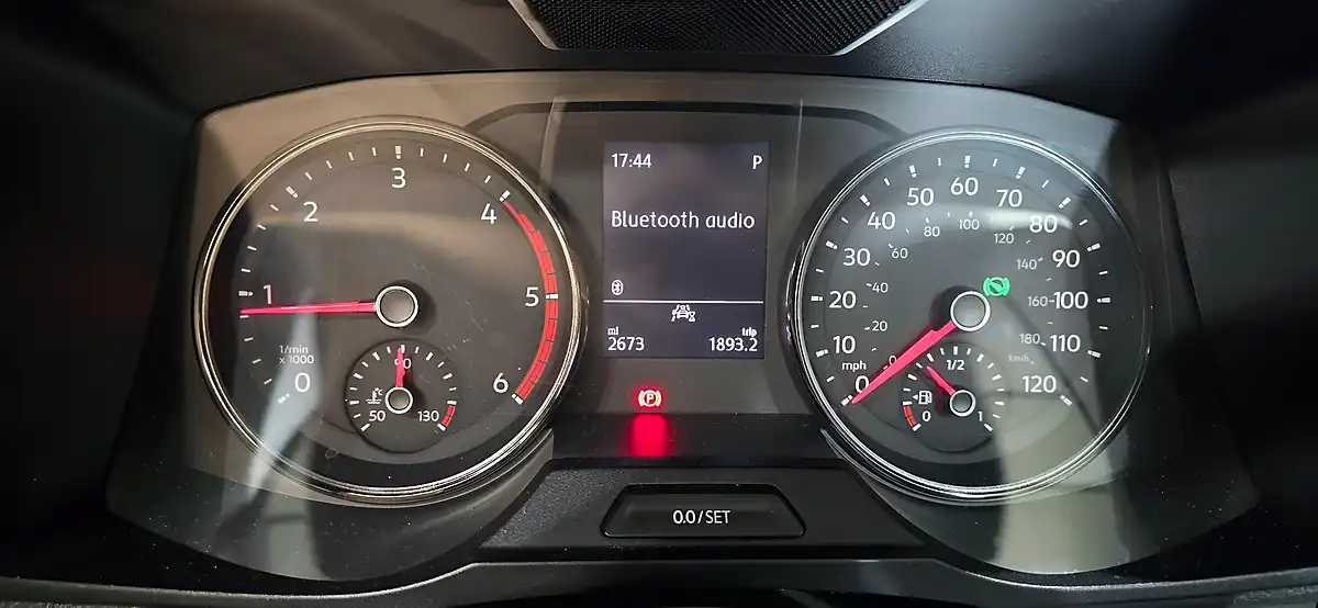 Used 2023 Volkswagen Crafter Trendline Grey - Interior and Exterior details 8