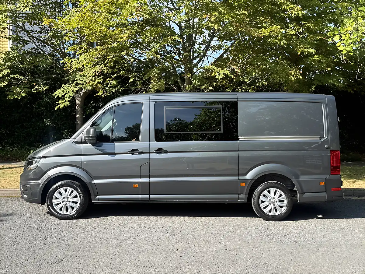 Used 2023 Volkswagen Crafter Trendline Grey - Interior and Exterior details 11