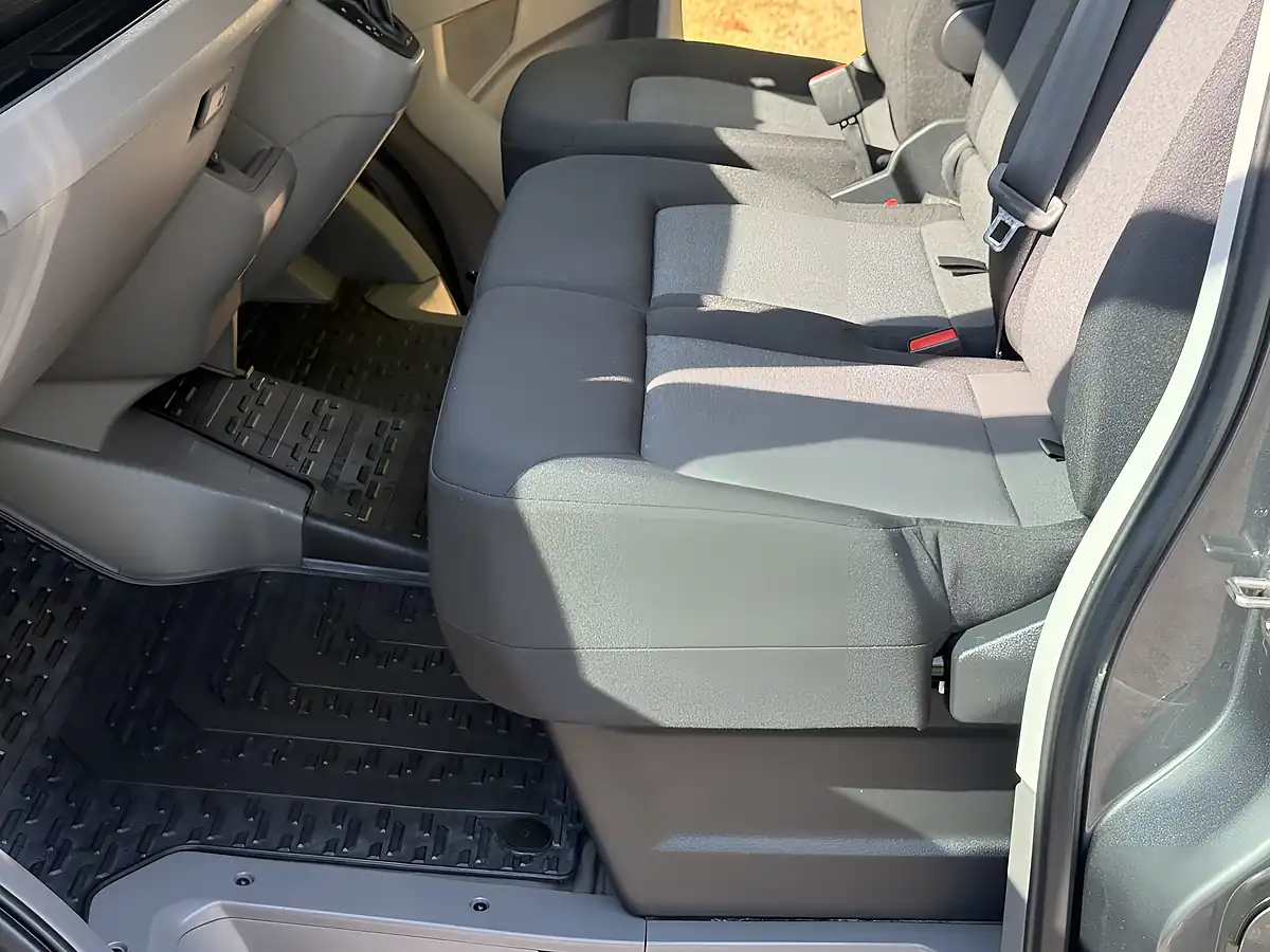 Used 2023 Volkswagen Crafter Trendline Grey - Interior and Exterior details 13