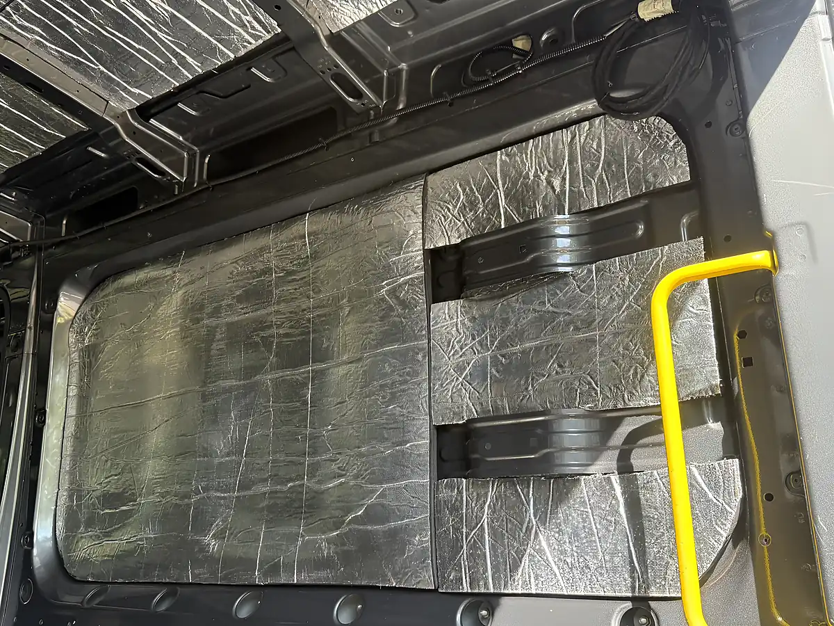 Used 2023 Volkswagen Crafter Trendline Grey - Interior and Exterior details 16