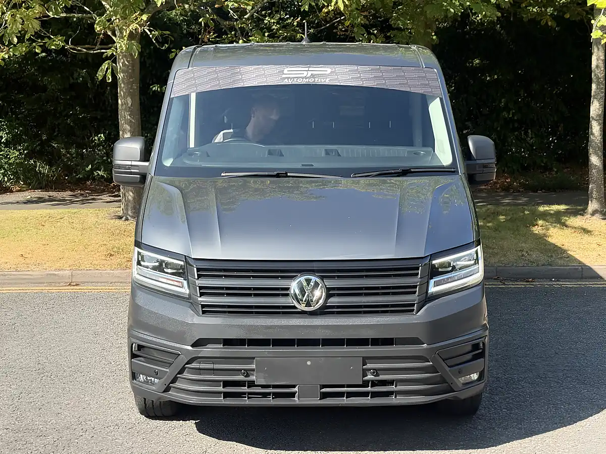 Used 2023 Volkswagen Crafter Trendline Grey - Interior and Exterior details 4