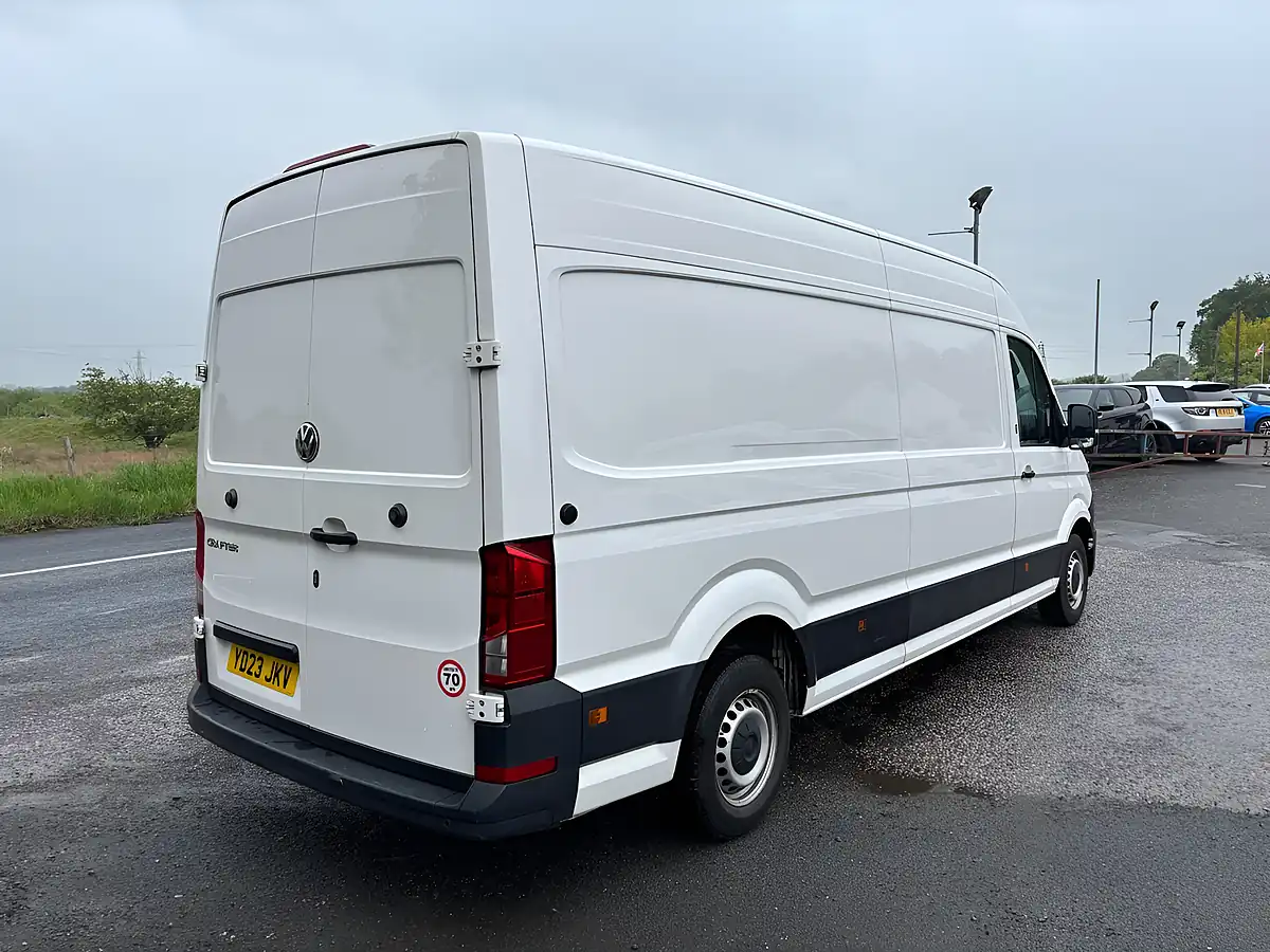 Used 2023 Volkswagen Crafter Trendline White - Interior and Exterior details 4