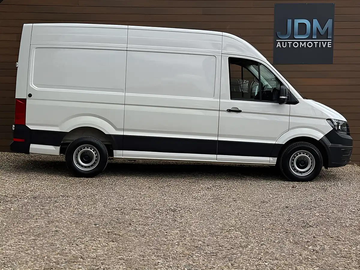 Used 2023 Volkswagen Crafter Trendline White - Interior and Exterior details 2