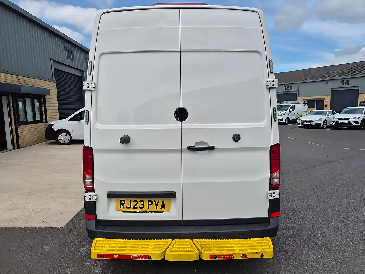 Used 2023 Volkswagen Crafter Trendline White - Interior and Exterior details 10