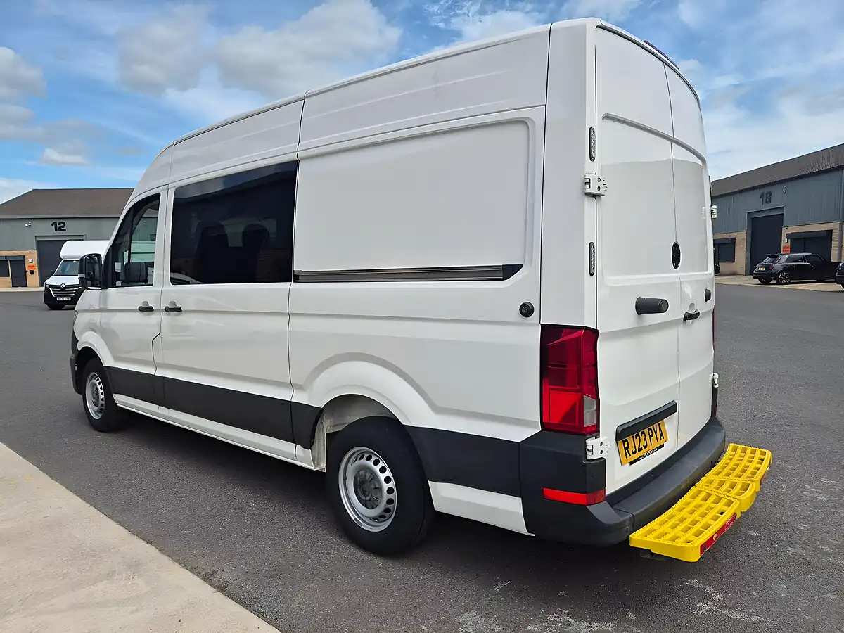 Used 2023 Volkswagen Crafter Trendline White - Interior and Exterior details 13
