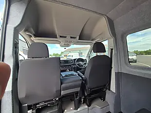 Used 2023 Volkswagen Crafter Trendline White - Interior and Exterior details 17