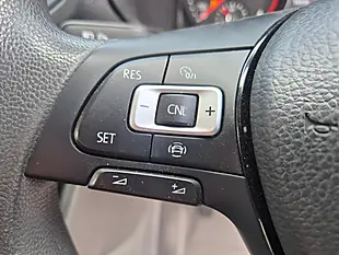 Used 2023 Volkswagen Crafter Trendline White - Interior and Exterior details 5