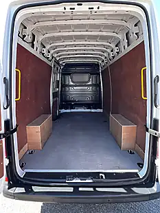 Used 2023 Volkswagen Crafter Trendline White - Interior and Exterior details 9