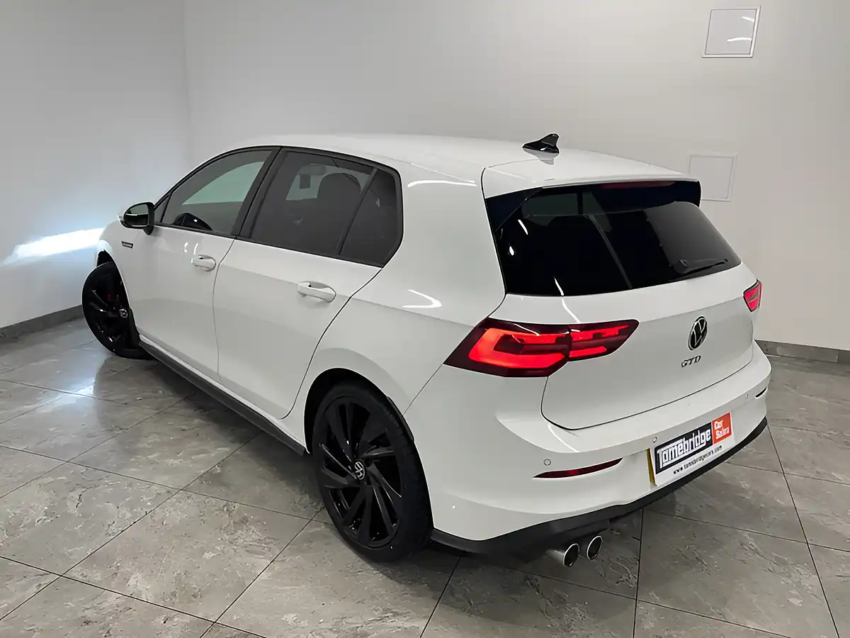 Used 2023 Volkswagen Golf Gtd White - Interior and Exterior details 5