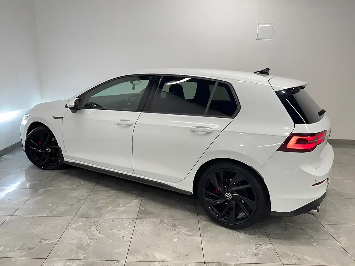 Used 2023 Volkswagen Golf Gtd White - Interior and Exterior details 6