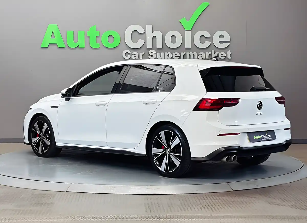 Used 2023 Volkswagen Golf Gtd White - Interior and Exterior details 10
