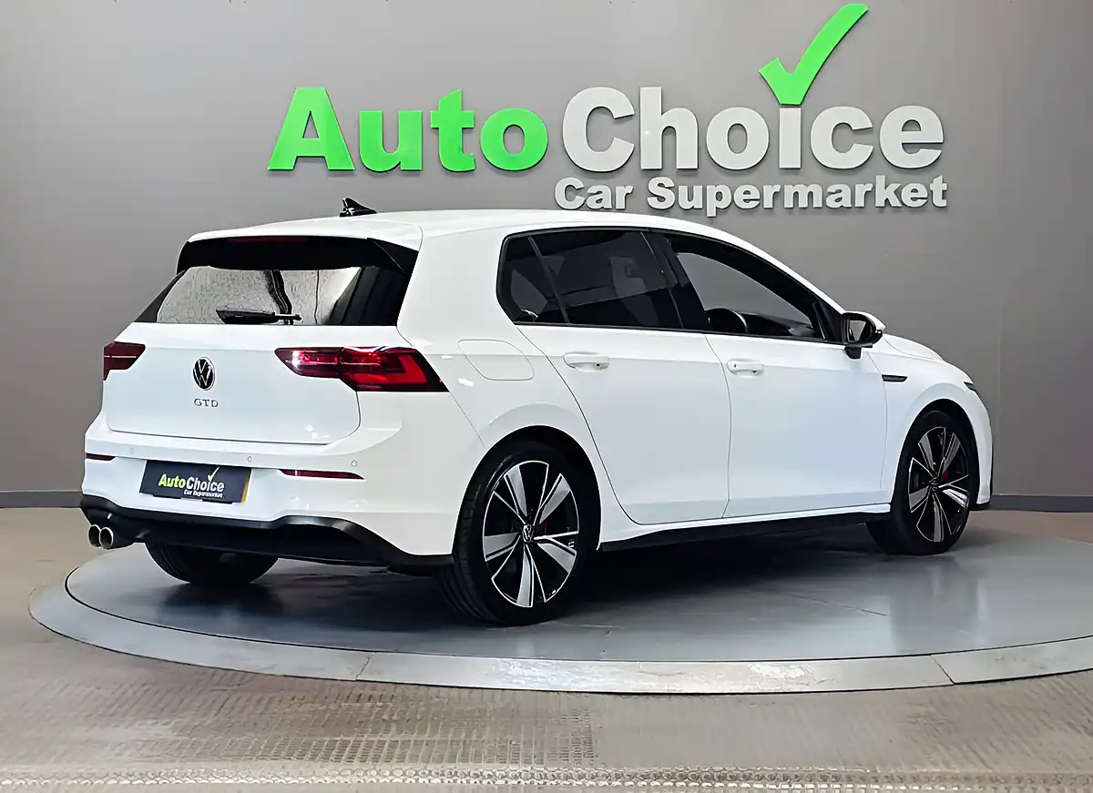 Used 2023 Volkswagen Golf Gtd White - Interior and Exterior details 14