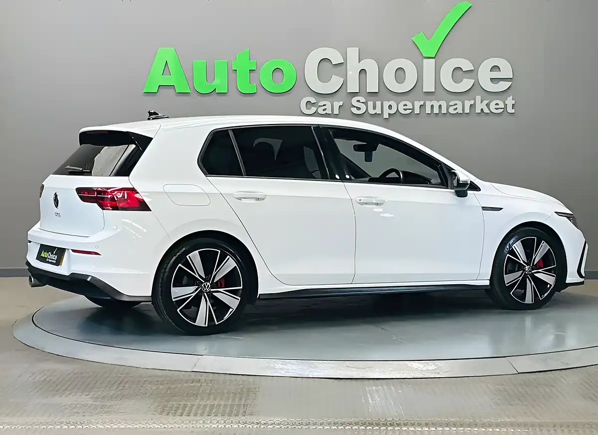 Used 2023 Volkswagen Golf Gtd White - Interior and Exterior details 15