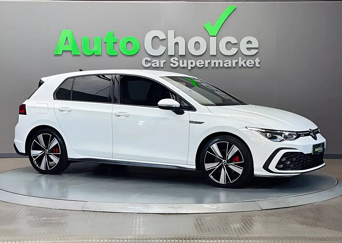 Used 2023 Volkswagen Golf Gtd White - Interior and Exterior details 18