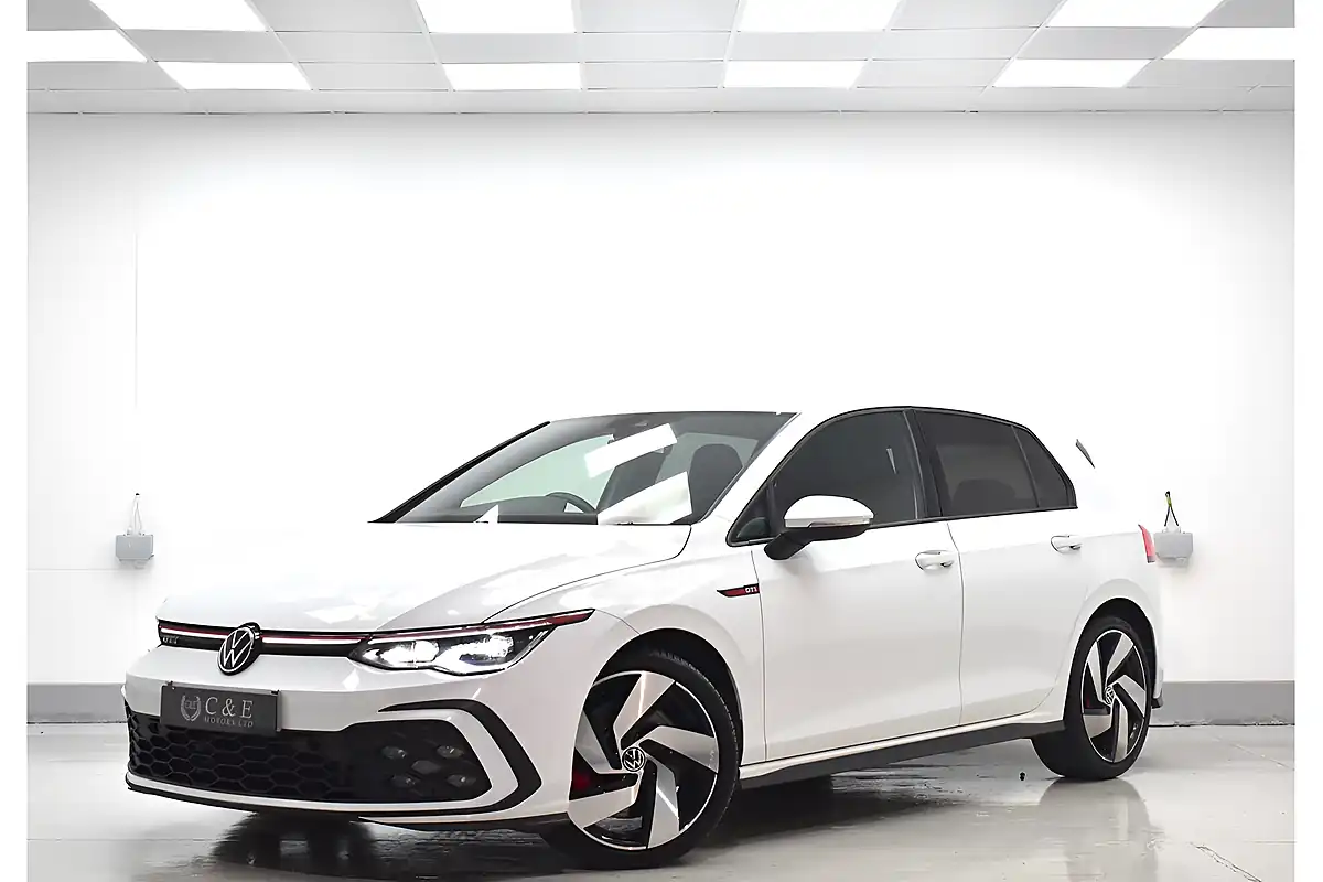 Used 2023 Volkswagen Golf GTI White - Front View