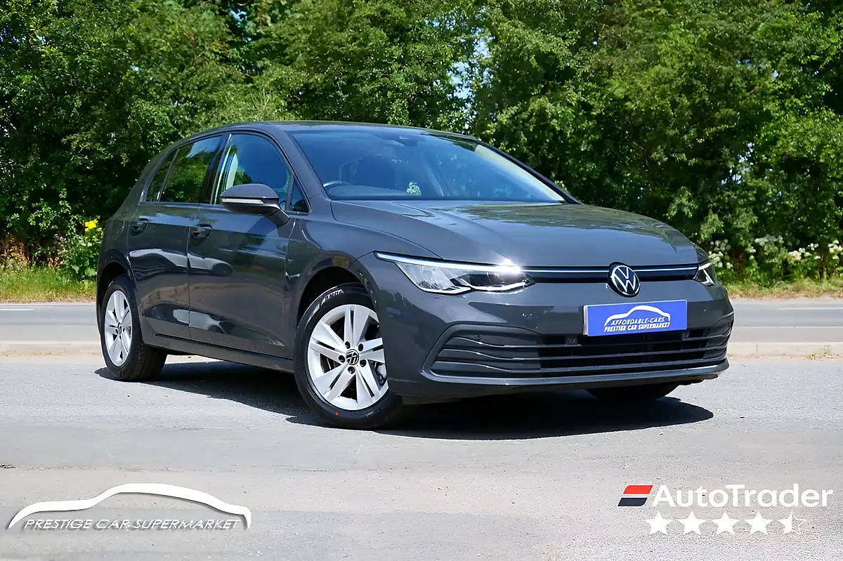 Used 2023 Volkswagen Golf Life Urano Grey - Front View