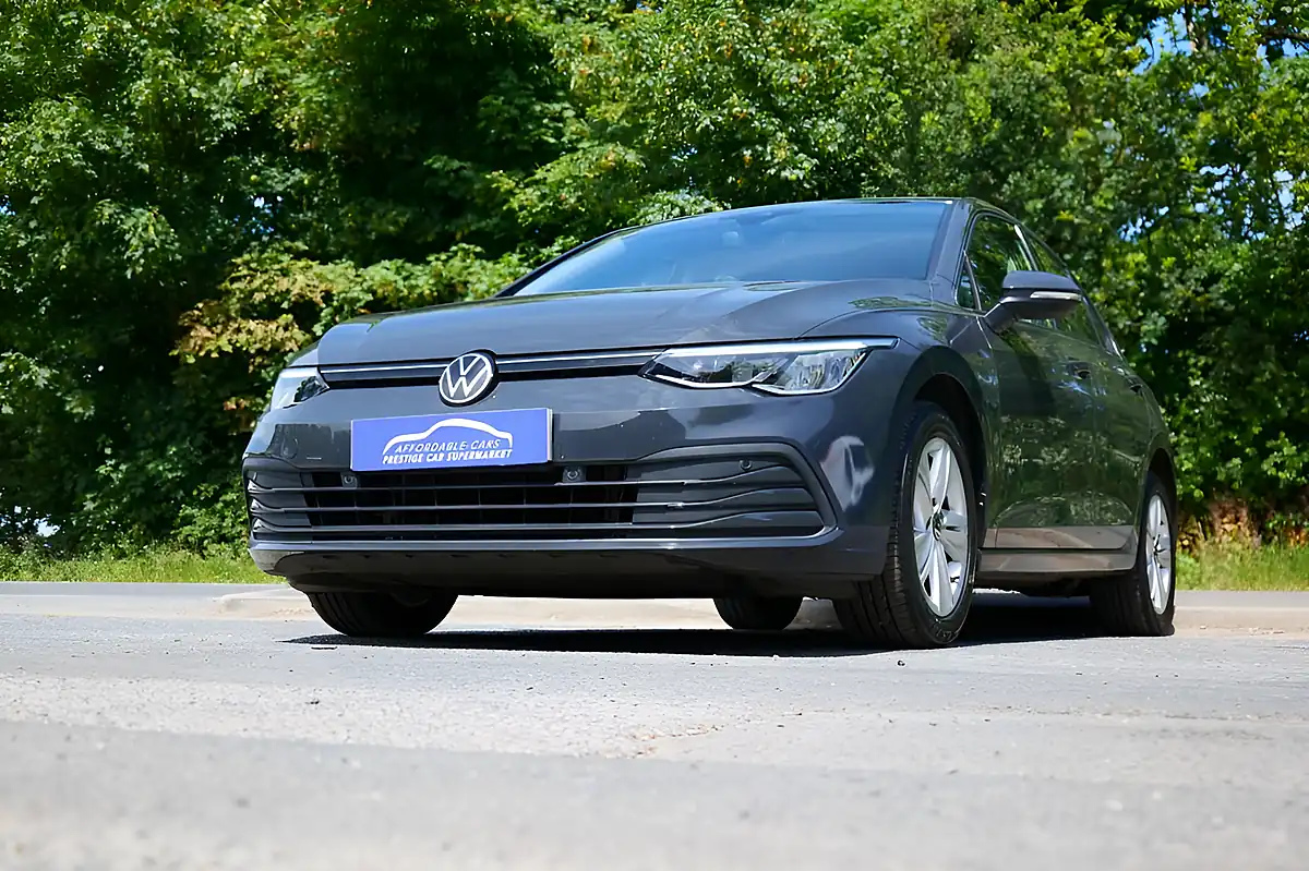 Used 2023 Volkswagen Golf Life Urano Grey - Interior and Exterior details 6