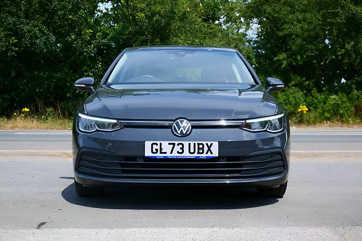Used 2023 Volkswagen Golf Life Urano Grey - Interior and Exterior details 4